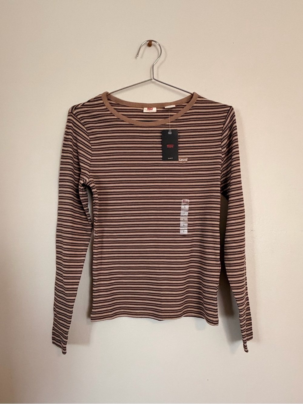 Levi's Women's Hayes Long-Sleeve Tee - Picture 3 of 5